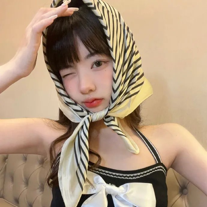 粉红色和铲子